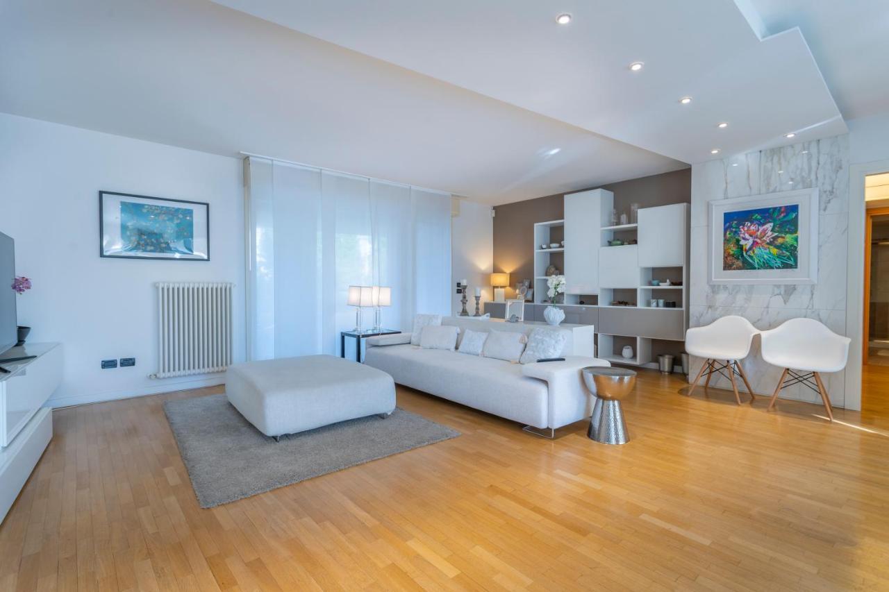 Teatro Nuovo Apartment With Free Parking Udine Extérieur photo