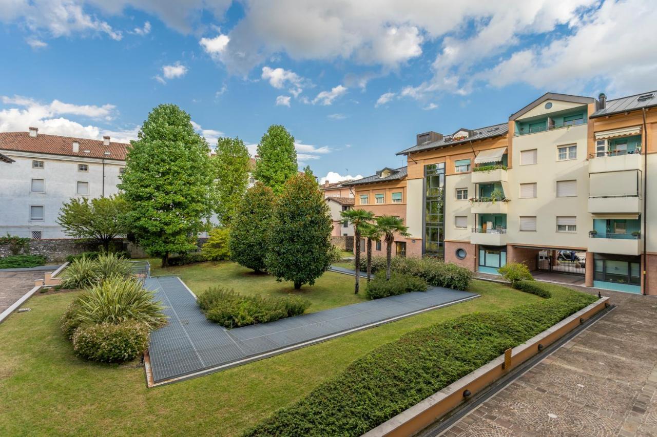 Teatro Nuovo Apartment With Free Parking Udine Extérieur photo